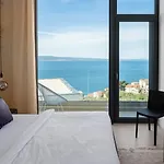 فيلة Three-bedroom Sunshine With A Heated Pool, Media Room, And Views Of The Sea جيسينتسي